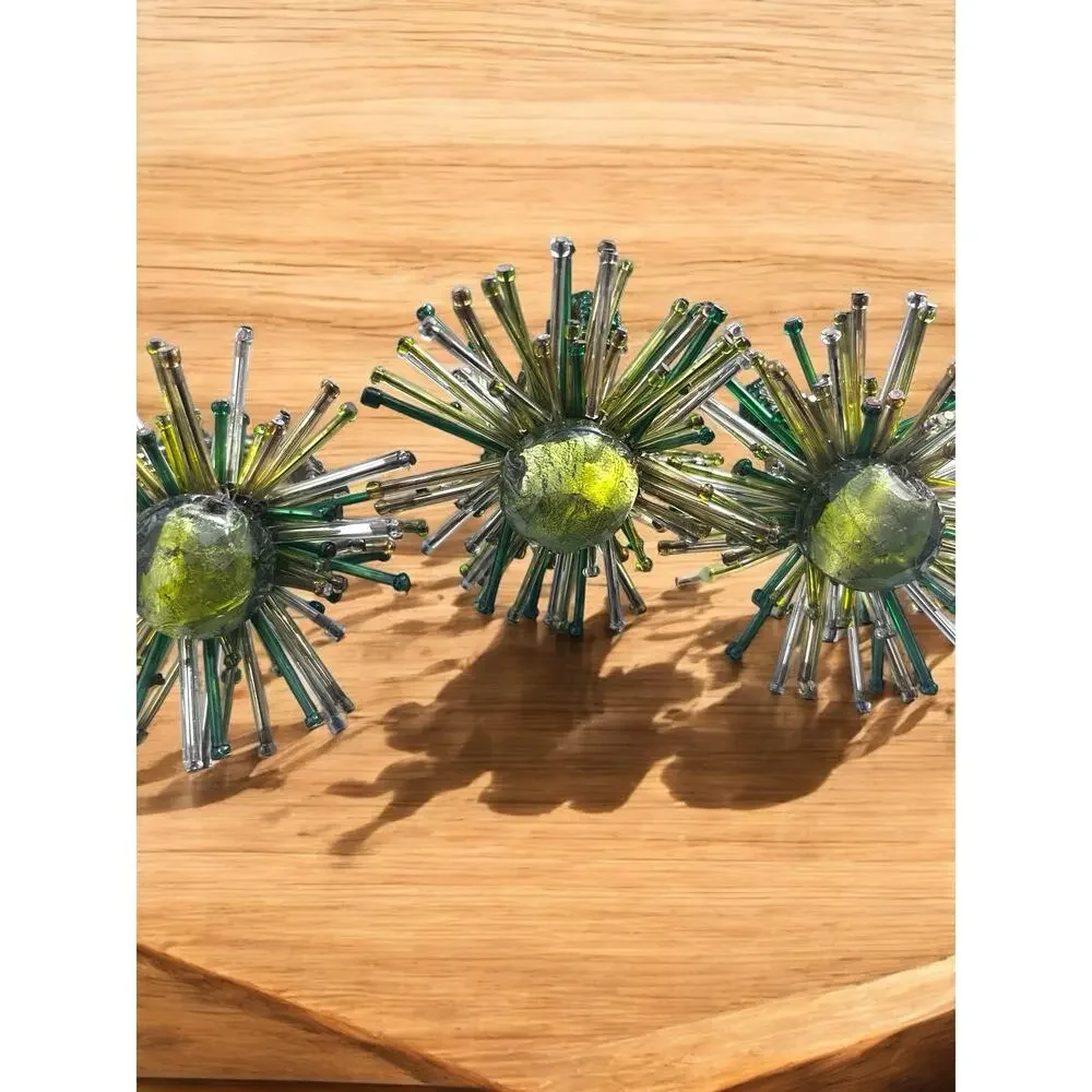 Pier 1 One Napkin Rings Jeweled Green Beaded Wired Gold Inside Ring Set Of 4